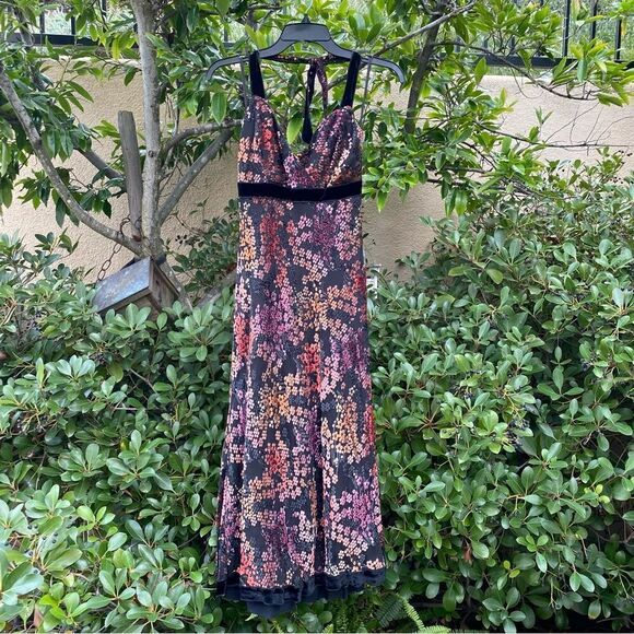 Notice Floral Velvet Silk Blend Halter Style Long Dress. Size Medium. EUC! - Picture 2 of 7